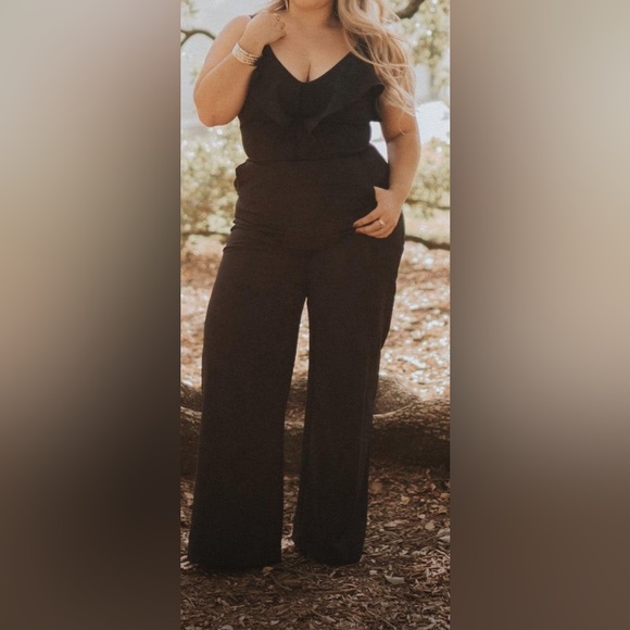 Black Elegant Jumpsuit - Picture 5 of 6